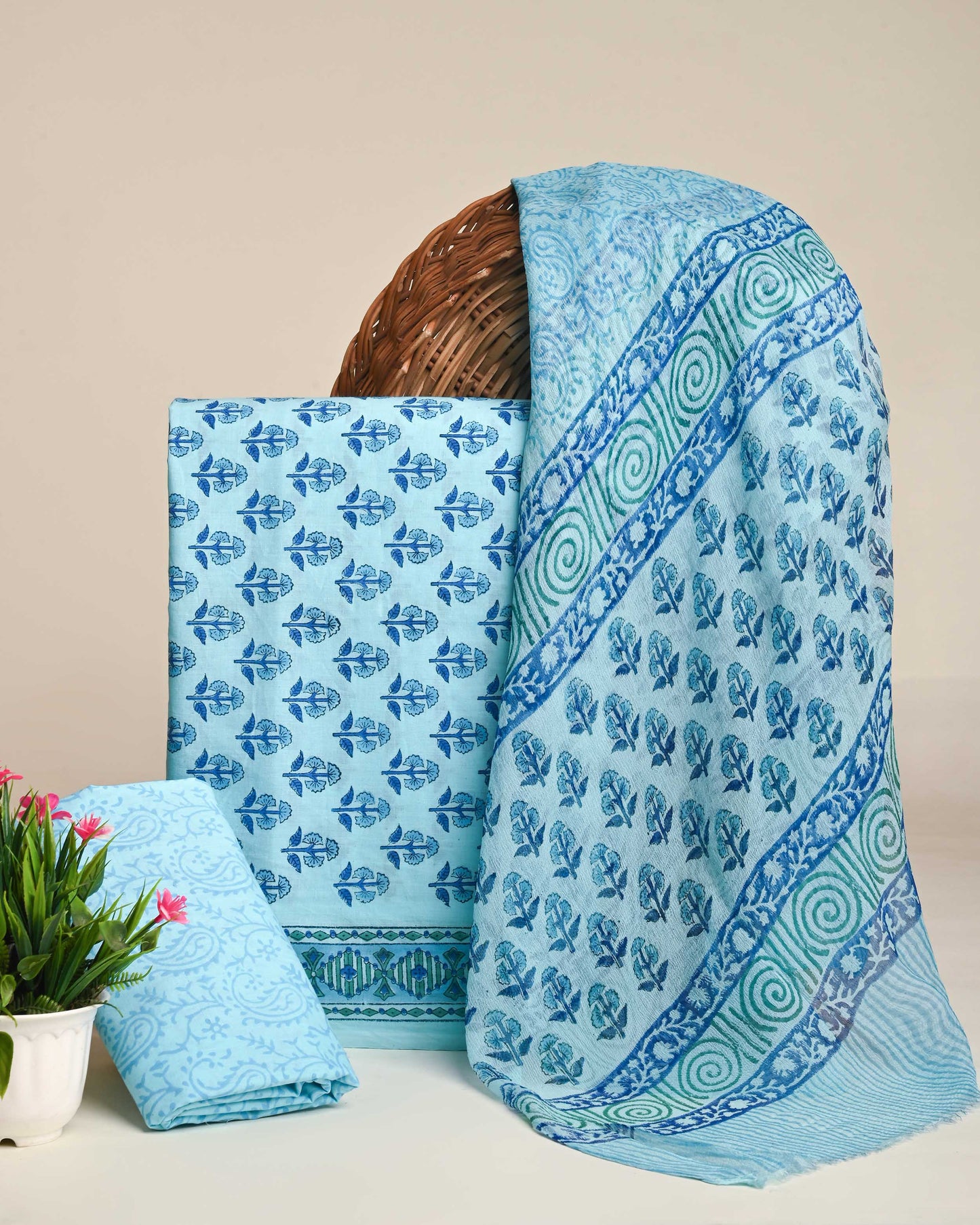 New Sanganeri Rapid Printed Cotton Suit With Chiffon Dupatta (CFCOTCH43)