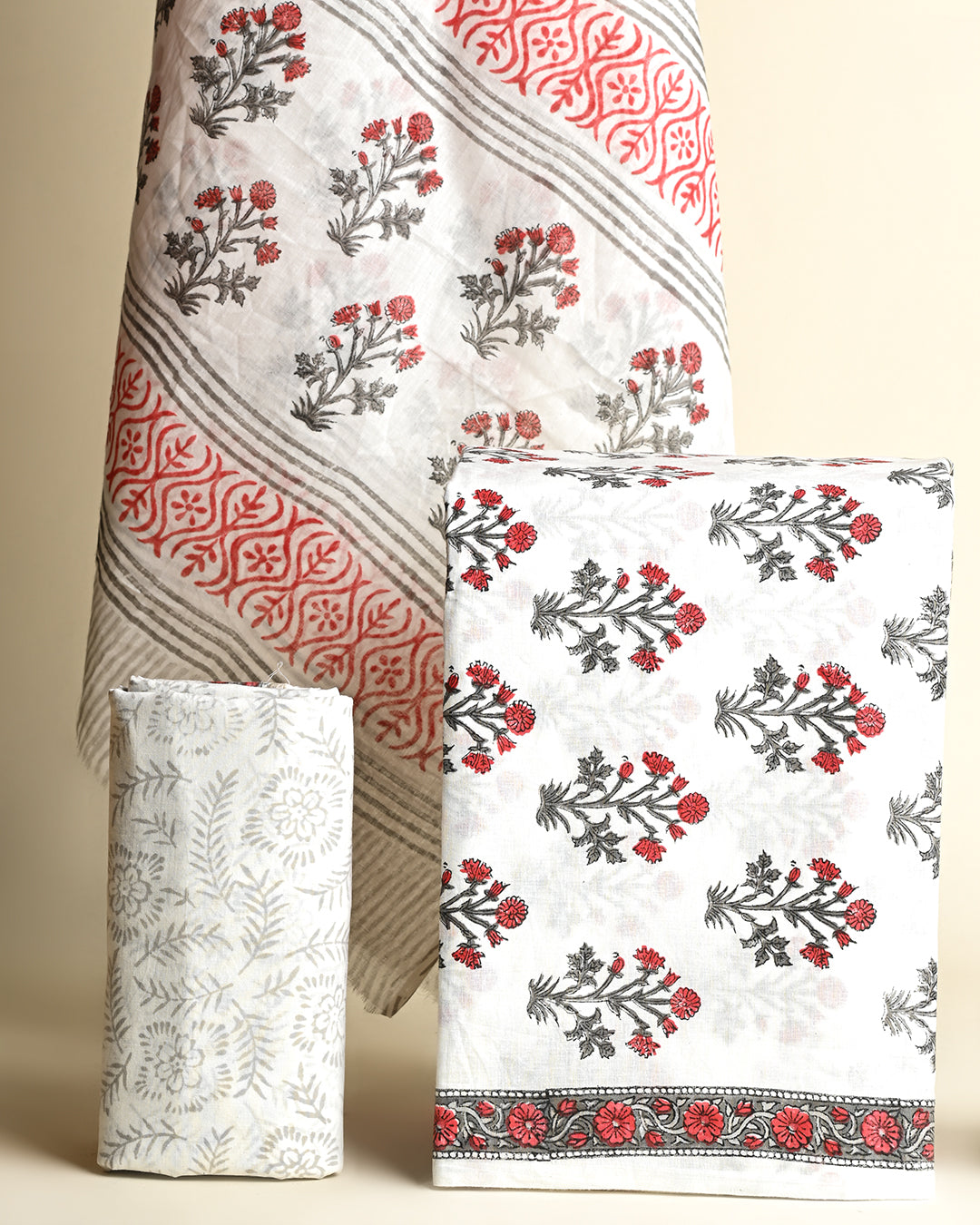 Exclusive White Pigment Hand Block Cotton Suit With Cotton Dupatta(BSCOTMU03)