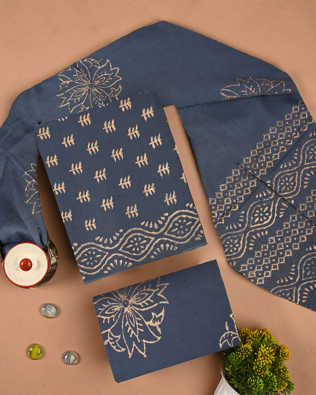New Exclusive Gold print Cotton Suit With Cotton Dupatta (BSCOTMU59)