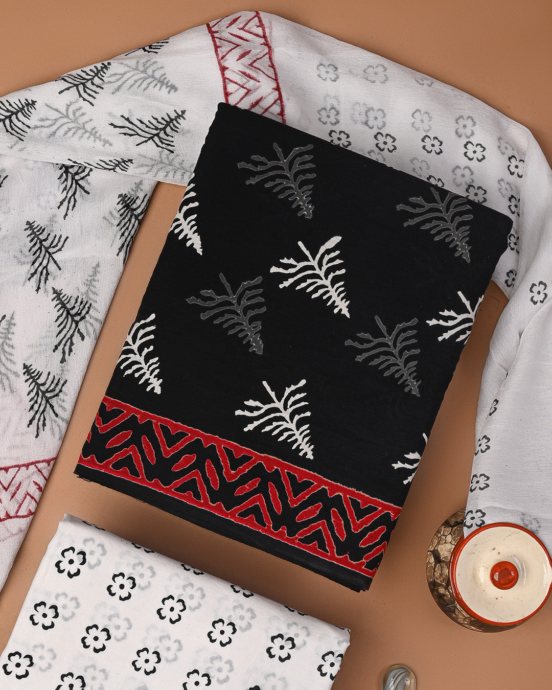 New Black & White Sanganeri Rapid Printed Cotton Suit With Chiffon Dupatta CFCOTCH33