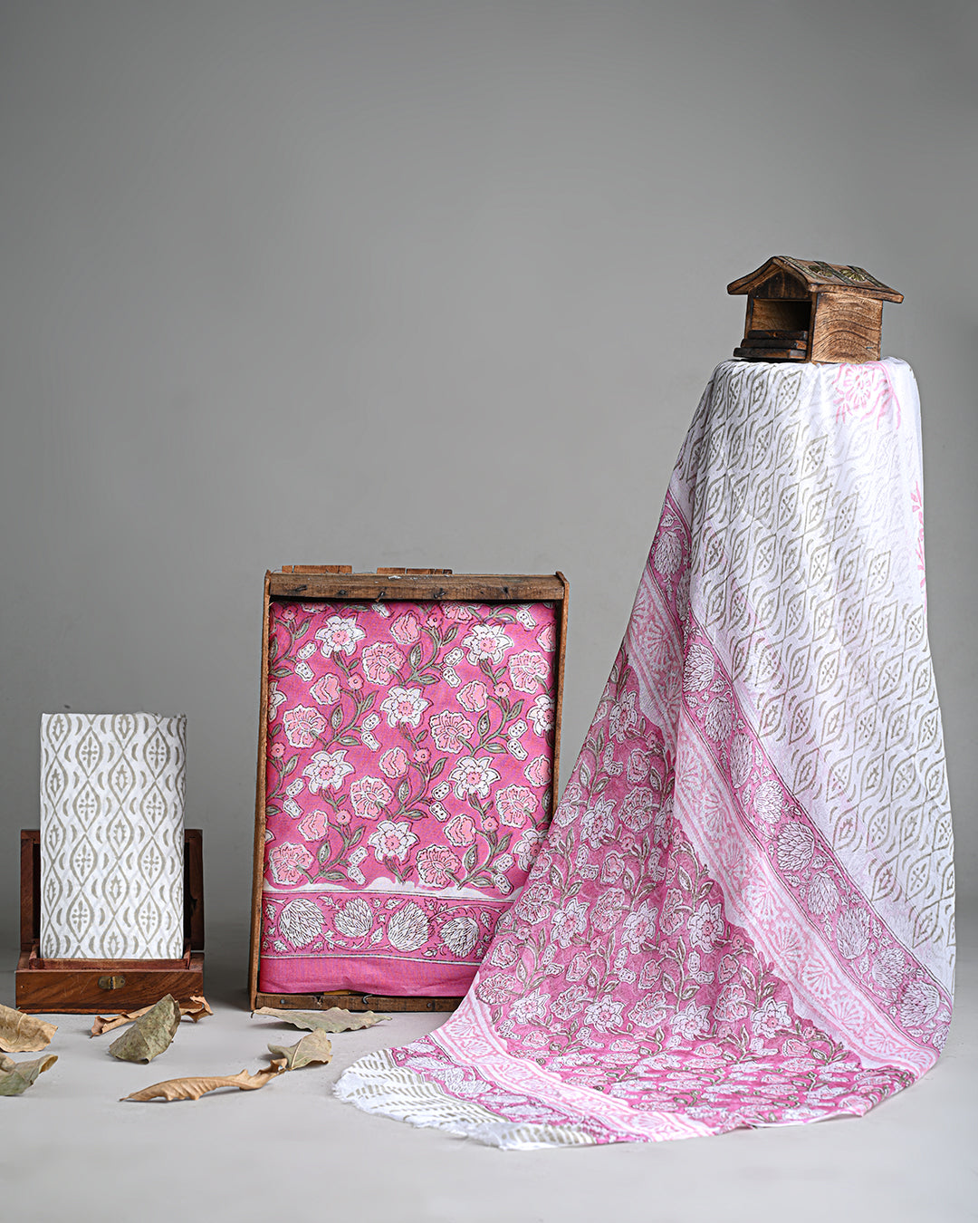 Premium Pink With White Floral Sanganeri Print Cotton Suit With Chiffon Dupatta (BSCOTCH31)